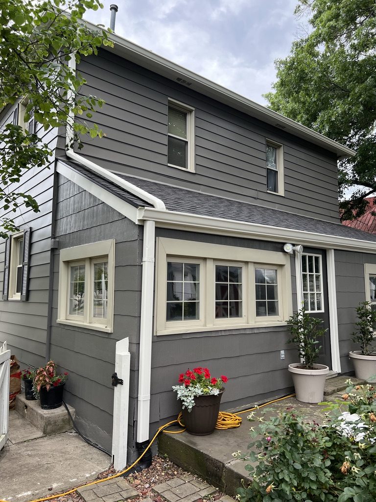 Charcoal painted siding with cream trim on a Middletown, OH home